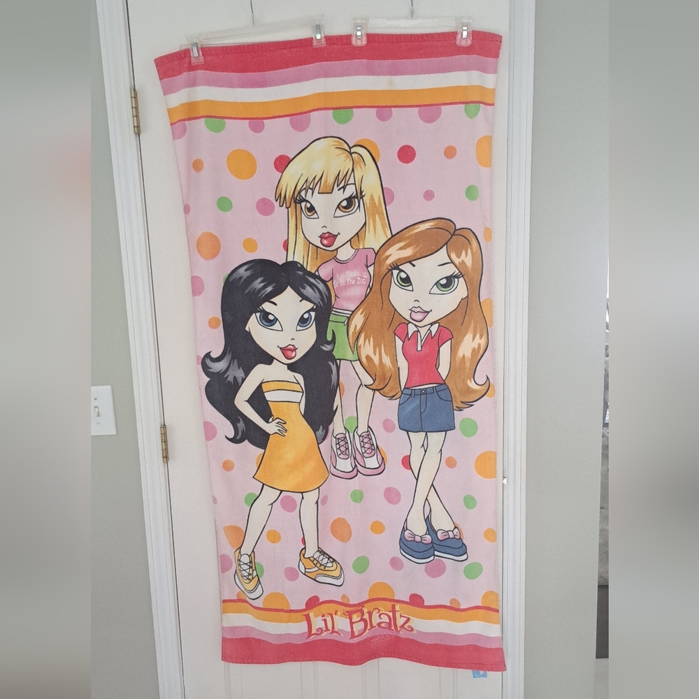 Lil Bratz Vintage 2003 Beach Swim Colorful Towel Pink Orange Y2K. 58in By 29in.